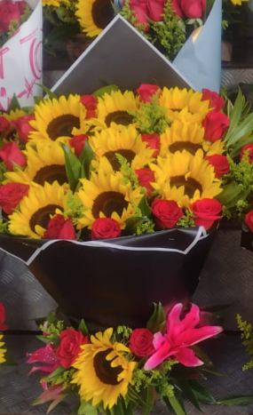 Arreglo de girasoles y rosas # 57